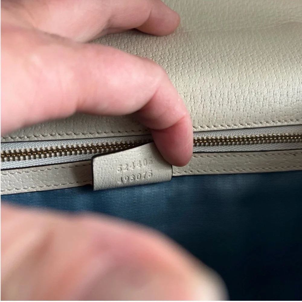 Gucci ivory Gold-Embellished bees and stars crossbody Bag- PM size - Picture 7 of 15